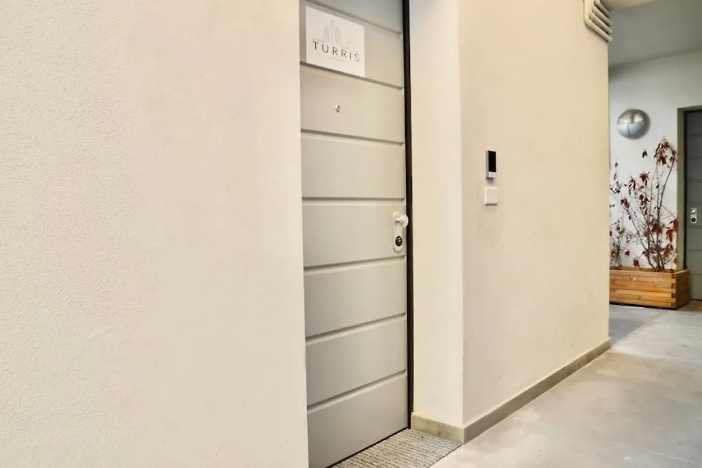 Turris Apartments - Rivareno Centro Storico Bologna